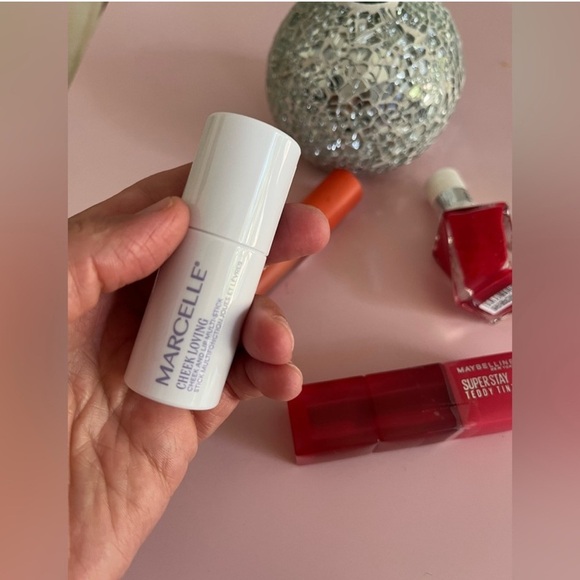 NYX, Maybelline, Marcelle and Essie make up set - Picture 6 of 10